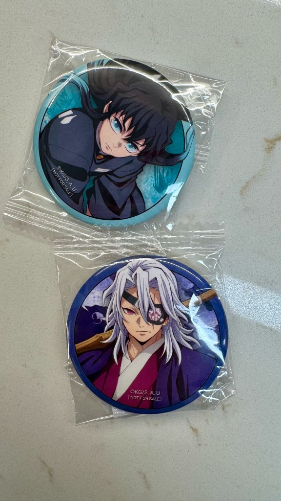 귀멸의칼날 캔뱃지 무잔 , 텐겐 미개봉--1