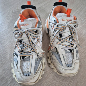 발렌시아가 트랙슈즈 41(265)