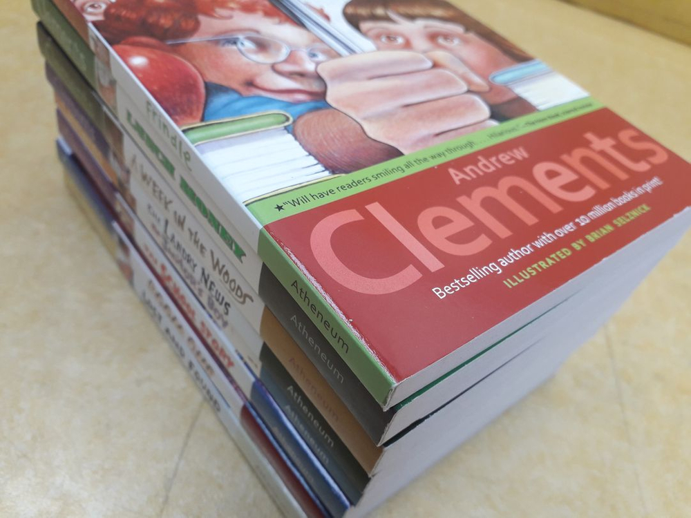 ATHENEUM Andnew Clements 챕터북 시리즈--1