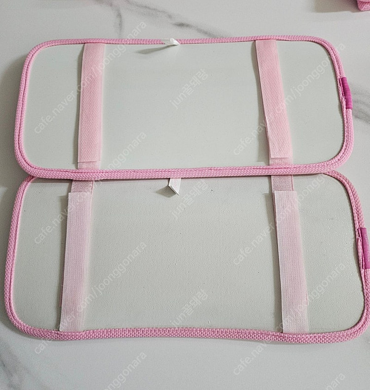 헬로키티 차량용품 안전벨트커버 기어커버 도트패턴 CD바이져 정리 이미지