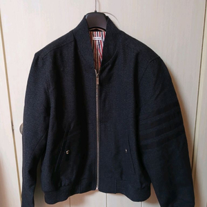 정품 톰브라운 사선완장 울 블루종자켓(3사이즈)