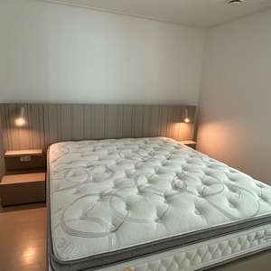 에이스침대 퀸사이즈 침대 프레임 이미지