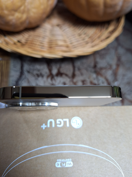 아이폰 12 프로 맥스 128GB 골드 판매 직거래 또는 택배--1