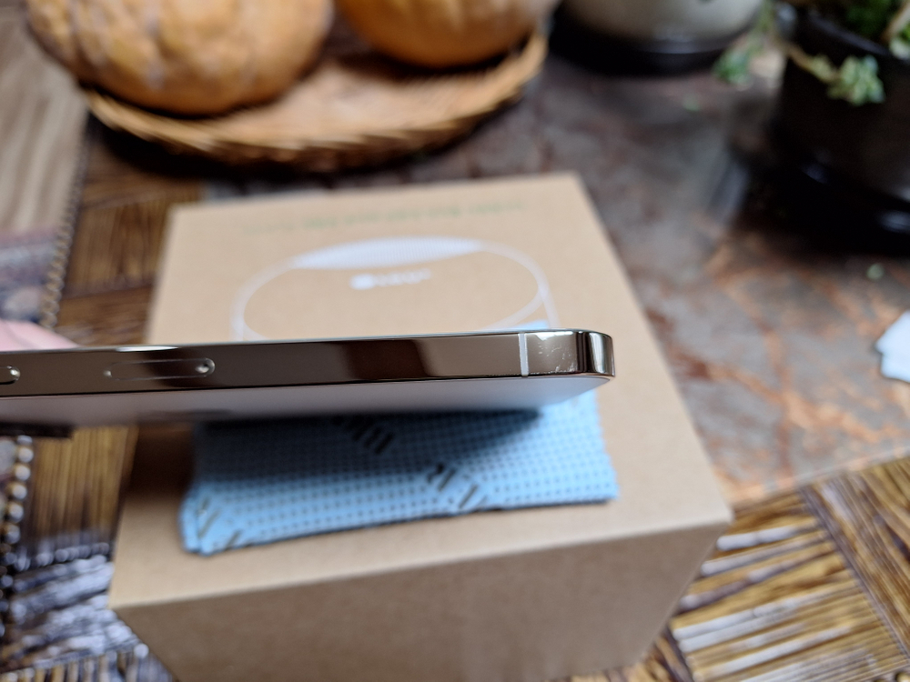 아이폰 12 프로 맥스 128GB 골드 판매 직거래 또는 택배--5