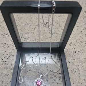 핑크 모이사나이트 실버목걸이