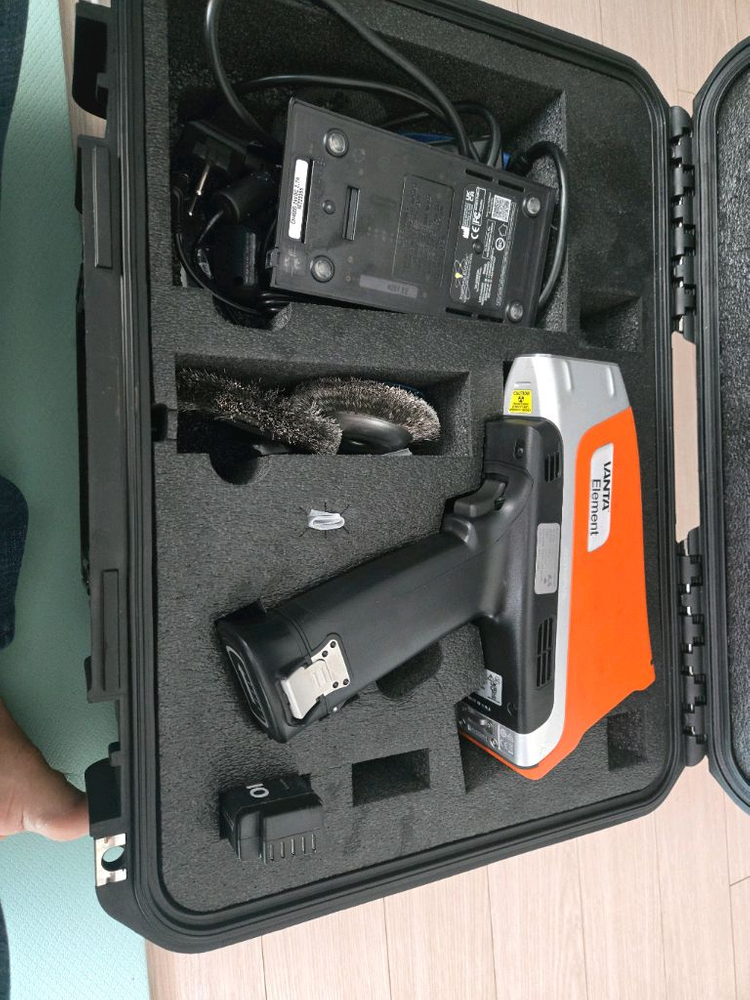 올림푸스 VANTA Element XRF 분석기 이미지