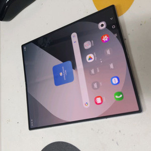 갤럭시폴드6 아주 깔끔 AS기간 남아있어요