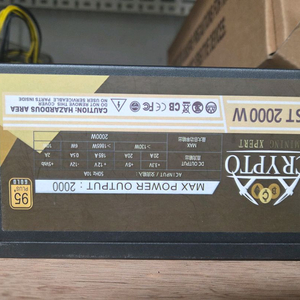CRYPTO MINING XPERT ST 2000W 파워 서플라이입니다- 80 PLUS GOLD 인증을 받았습니다-