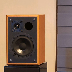 칼라스 구다솜 스피커