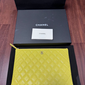 샤넬 클래식 클러치 미듐