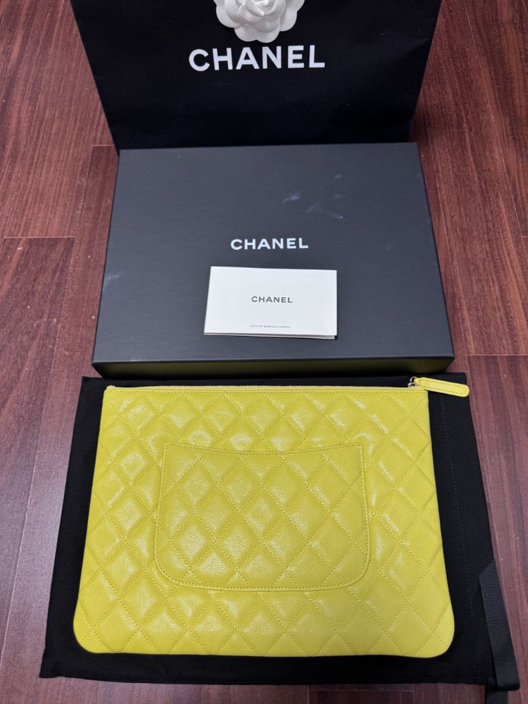 샤넬 클래식 클러치 미듐--1