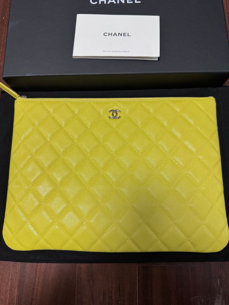 샤넬 클래식 클러치 미듐--2