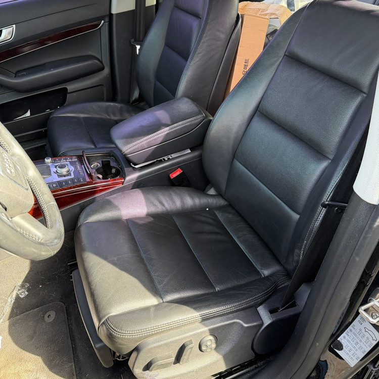 [ 아우디 A6 C6 ] 실내 or 전장 및 외장 부품 판매 합니다 이미지