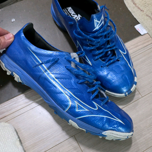 미즈노 알파 엘리트 tf 280 축구화 풋살화