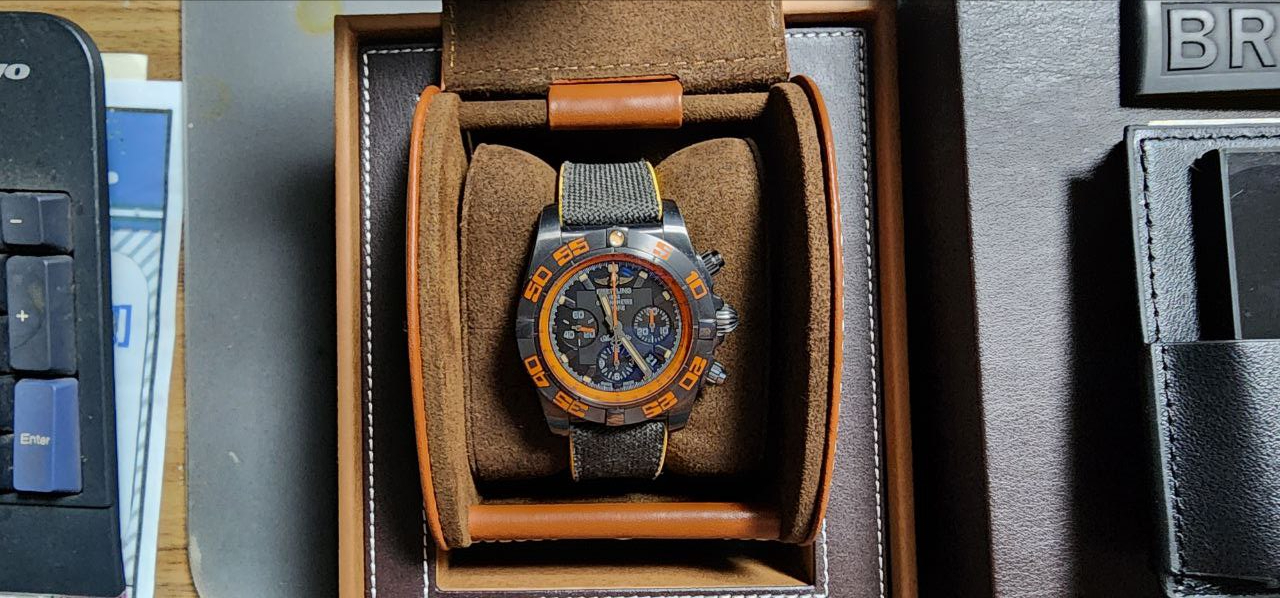 [정품] 브라이틀링 크로노멧 레이븐 팝니다..--1