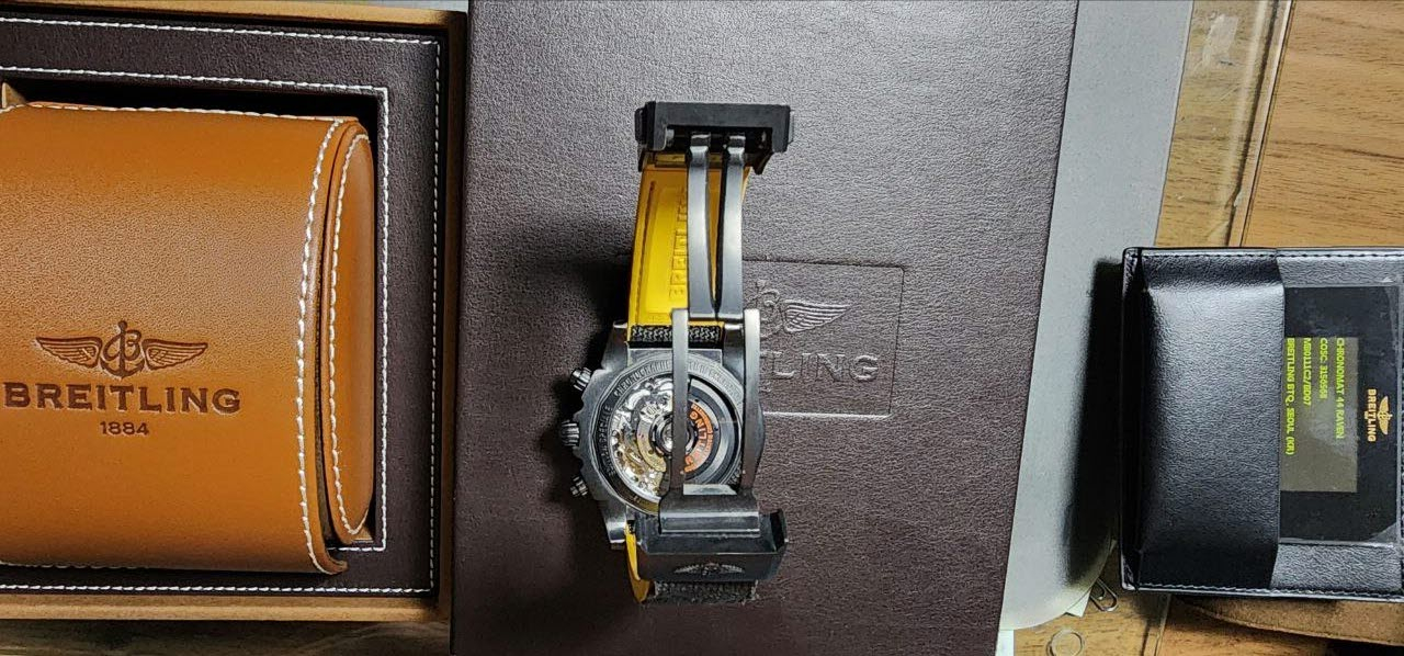 [정품] 브라이틀링 크로노멧 레이븐 팝니다..--5