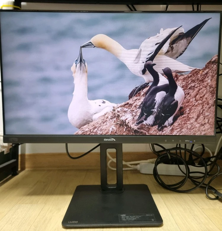 다나와컴퓨터 24인치 LED 중고모니터(SDM-2405PV)(전원어댑터/HDMI케이블 포함) 이미지