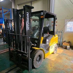 16년식 현대 포렉스 2.5톤 3.3m 디젤 중고지게차 / 시세 대비 저렴해요 이미지