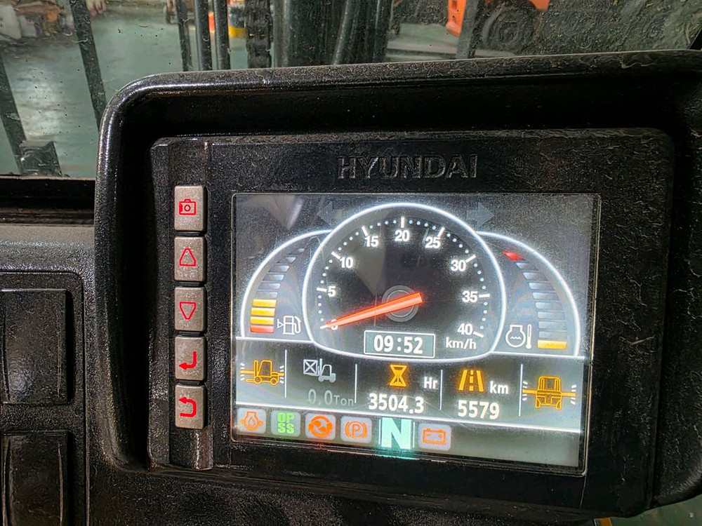 16년식 현대 포렉스 2.5톤 3.3m 디젤 중고지게차 / 시세 대비 저렴해요 이미지