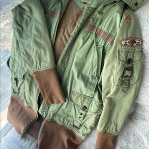 Thursday Island 써스데이 아일랜드 카키 야상 90