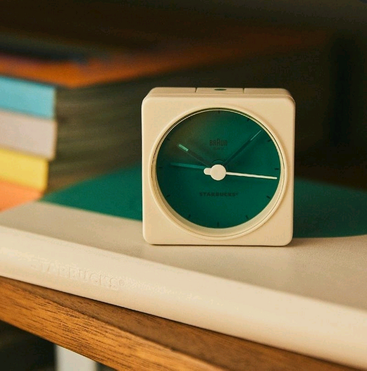 스타벅스 브라운 콜라보 탁상 시계 2종 일괄 9,000원 (낱개 5,000원) 새상품 미개봉 프리퀀시--2