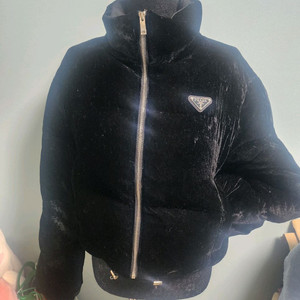 컨버터블 크롭 벨벳패딩