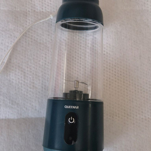 퀸나르 휴대용 미니 믹서기 QN-PB300 (미사용)