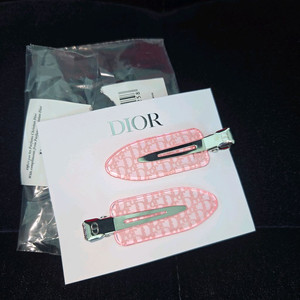 정품) 디올 뷰티 헤어핀 집게핀
