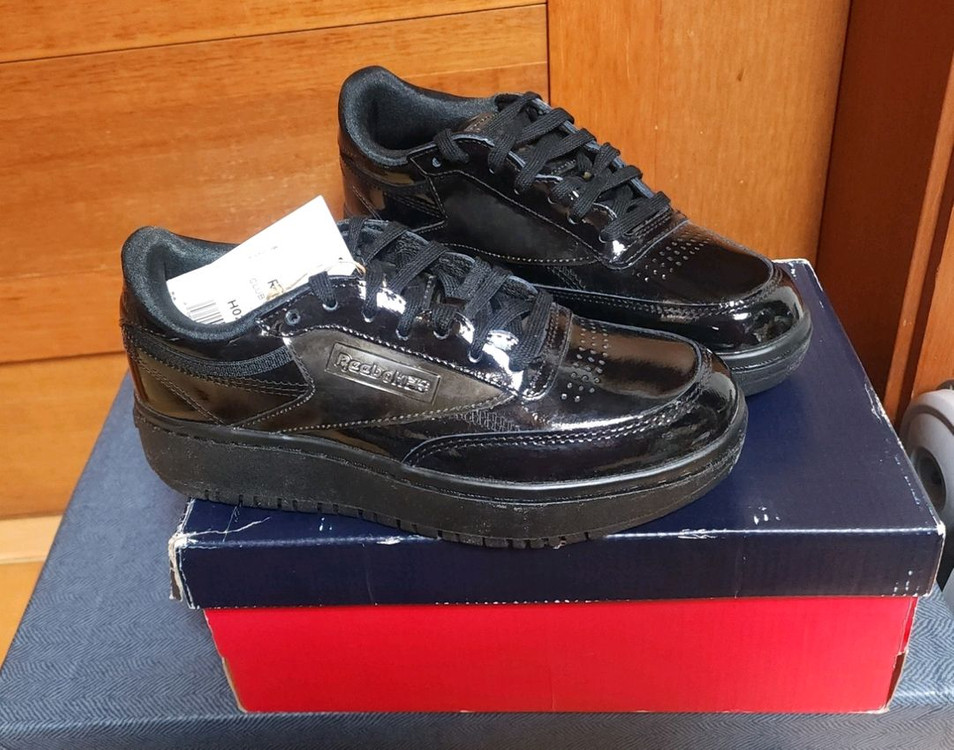 리복 천연 가죽 225 235 운동화 새상품 나이키복 천연 가죽--1