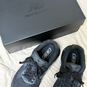 뉴발란스 2010acb(카키스 협업) 265사이즈 팝니다