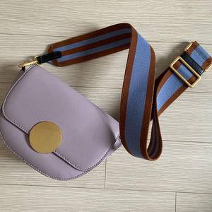 오야니 로티 새들 크로스바디백 라벤더 이미지