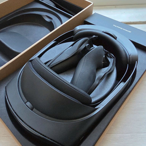 메타 퀘스트 프로 VR