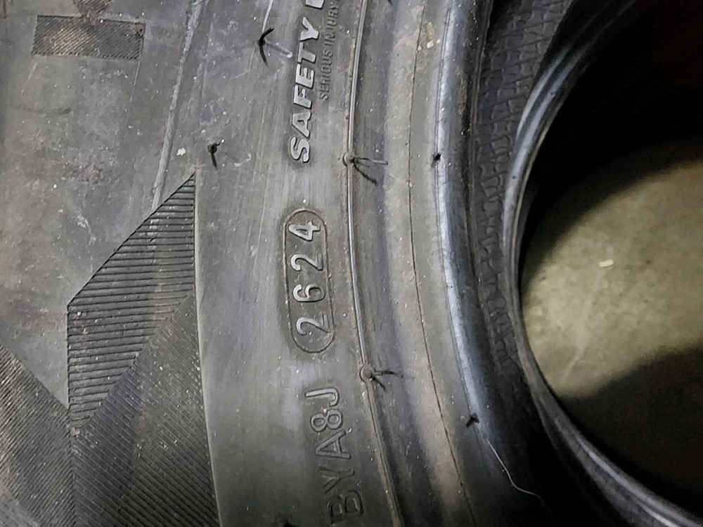 235 60 16 중고타이어--5