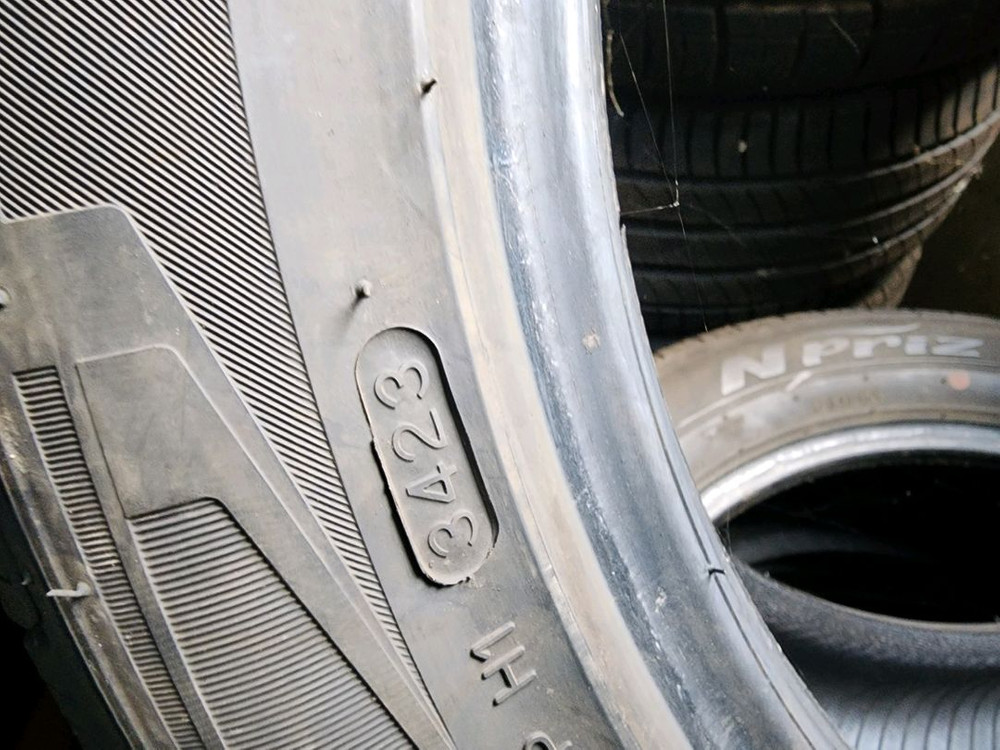 215 55 18 중고타이어--4