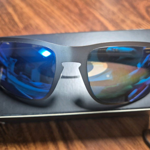 선글라스 오클리 홀브룩 메탈 41230755 편광 (프리즘 사파이어) 판매합니다. 이미지