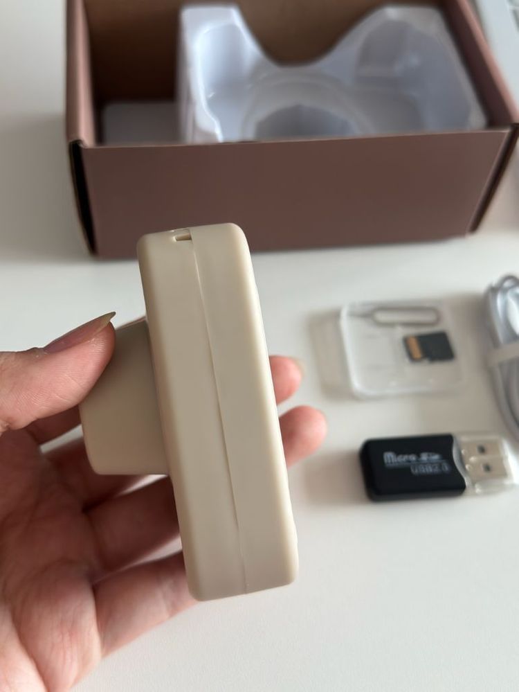 부이 디지털 카메라 Y2K 디토 감성 이미지