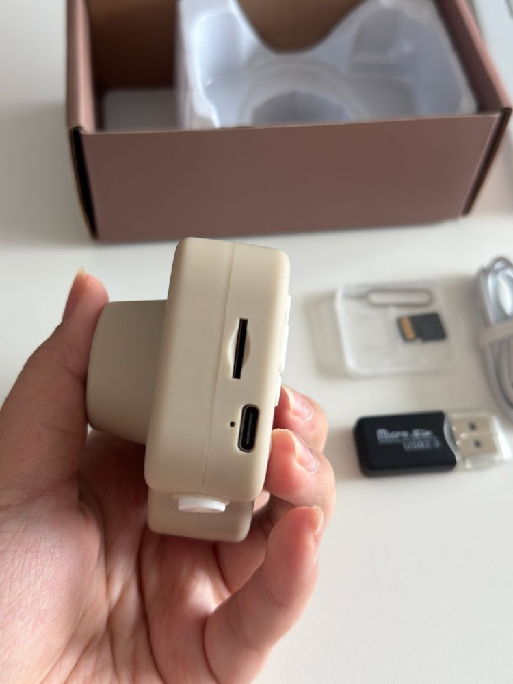 부이 디지털 카메라 Y2K 디토 감성 이미지