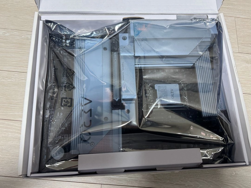 [GIGABYTE] Z790 AERO G 중고 판매 이미지
