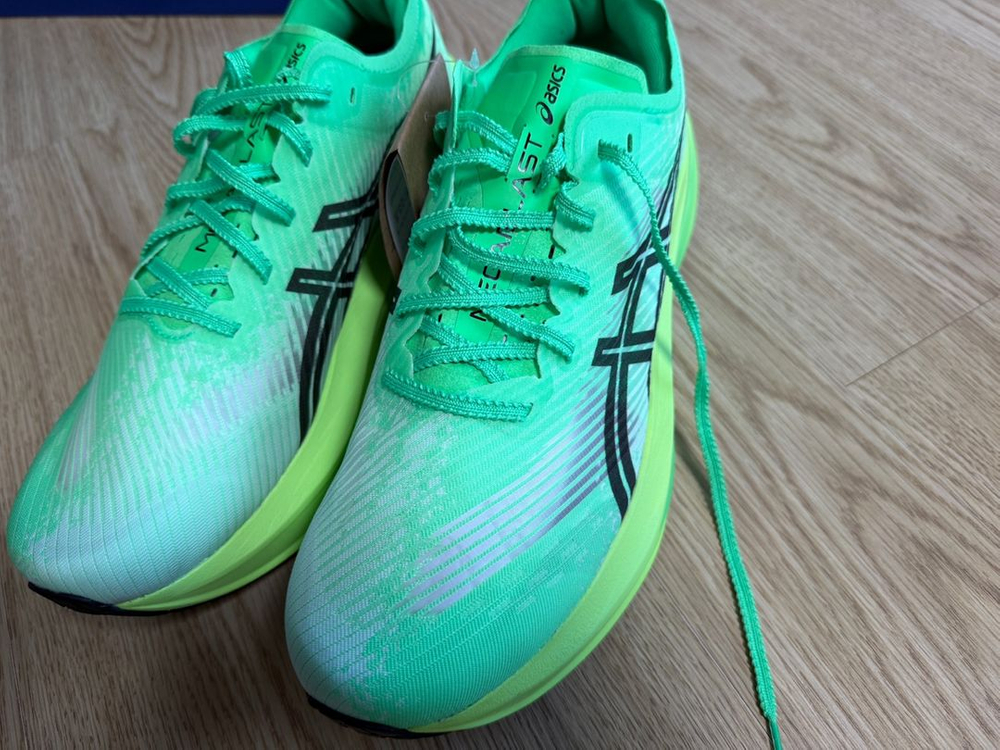 아식스 메가블라스트 에케덴 280 판매합니다--3