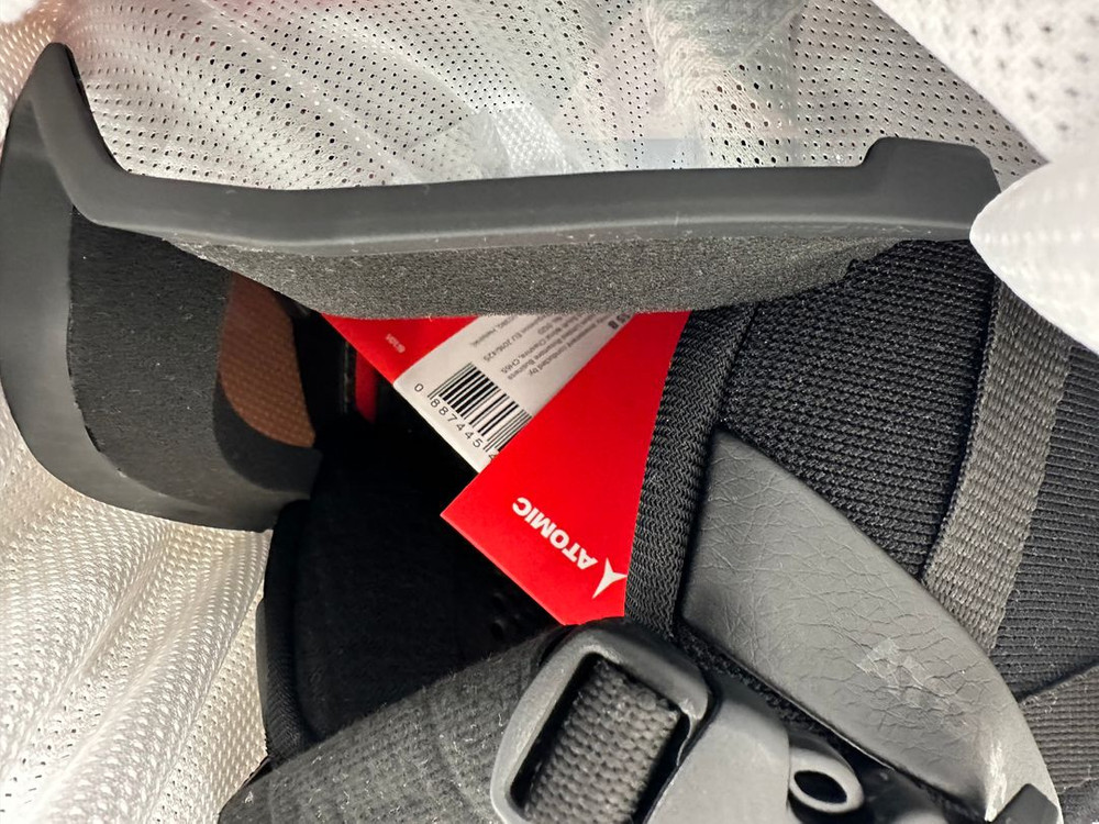 아토믹 리벤트 바이저 주니어 스키 헬멧 S 사이즈 블랙 새상품 이미지