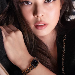 샤넬 프리미에르 M (보증서포함&배터리 교체 완)