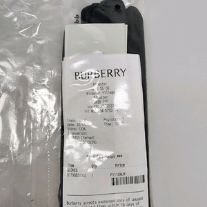 새상품 버버리 양가죽 장갑 팝니다.