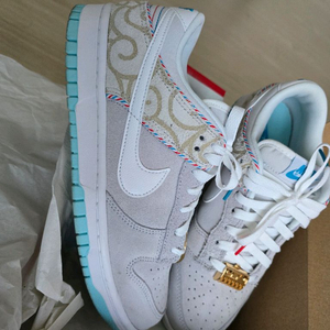 나이키 덩크 로우 레트로 SE 그레이 255