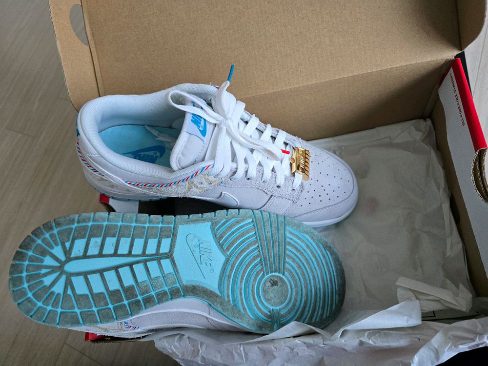 나이키 덩크 로우 레트로 SE 그레이 255--1