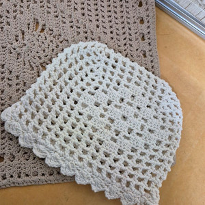 손뜨게면소재자동차머리받침대커버 이미지