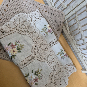 손뜨게면소재식탁테이블보