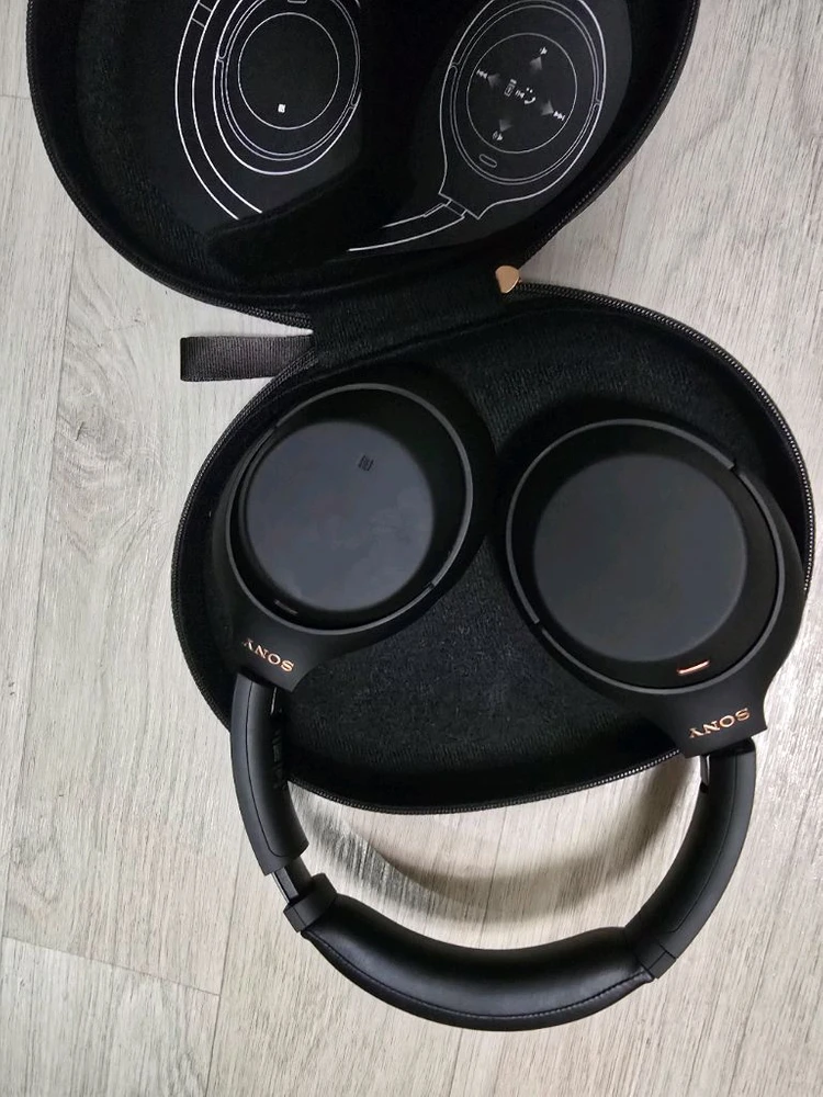 소니 WH-1000XM4 이미지