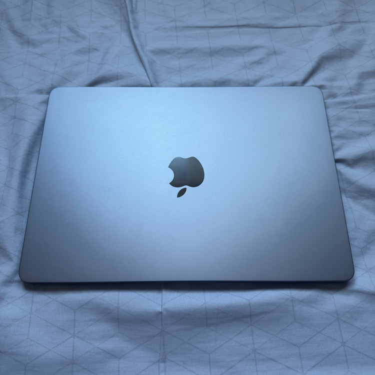 맥북 에어 M2 13인치 8GB 256GB 스페이스그레이--3