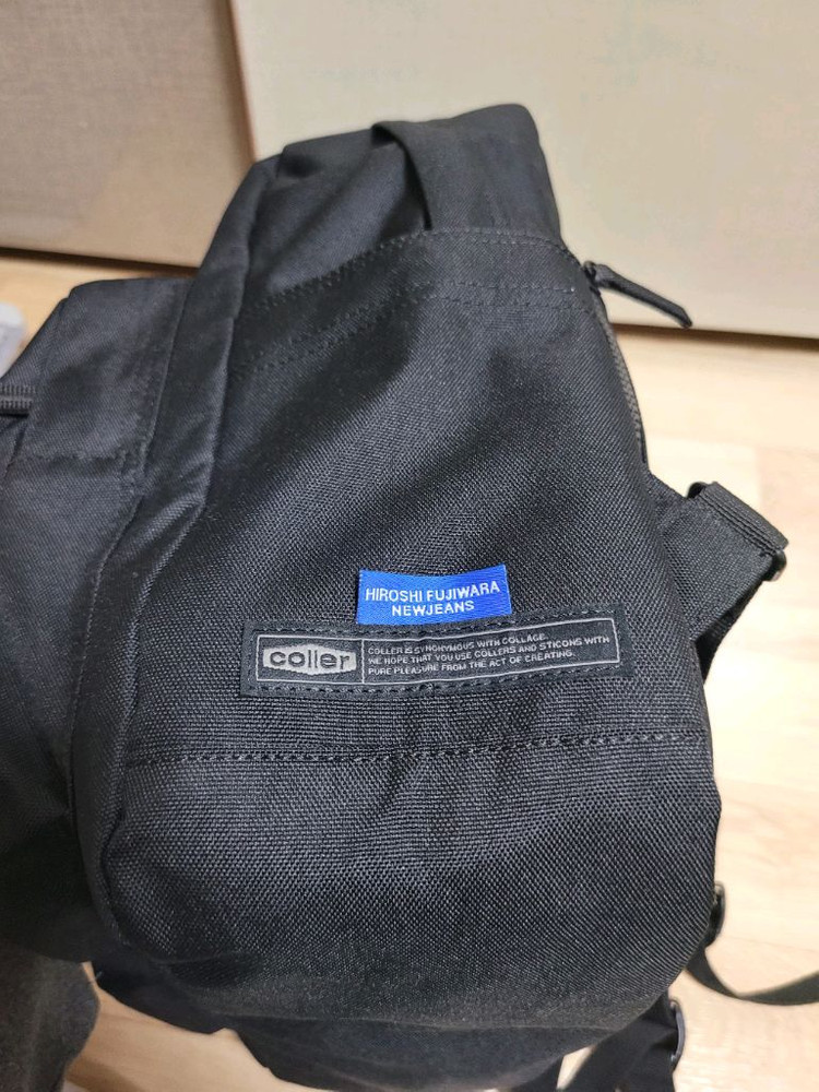 뉴진스x꼴레백팩 팝니다 이미지