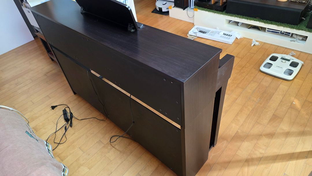 야마하 디지털피아노 CLP-735R 판매합니다. 이미지